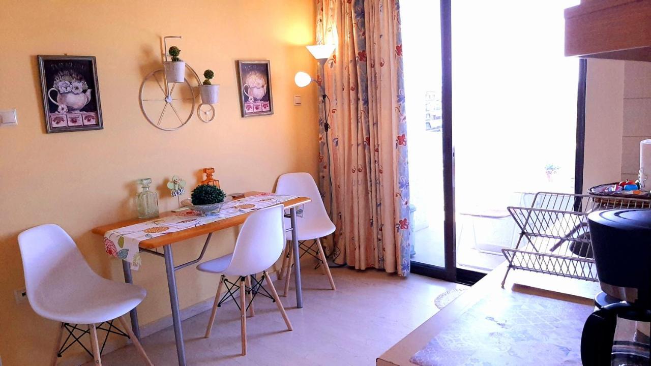 Central Square Appartment With Panoramic View Kalamata Eksteriør billede