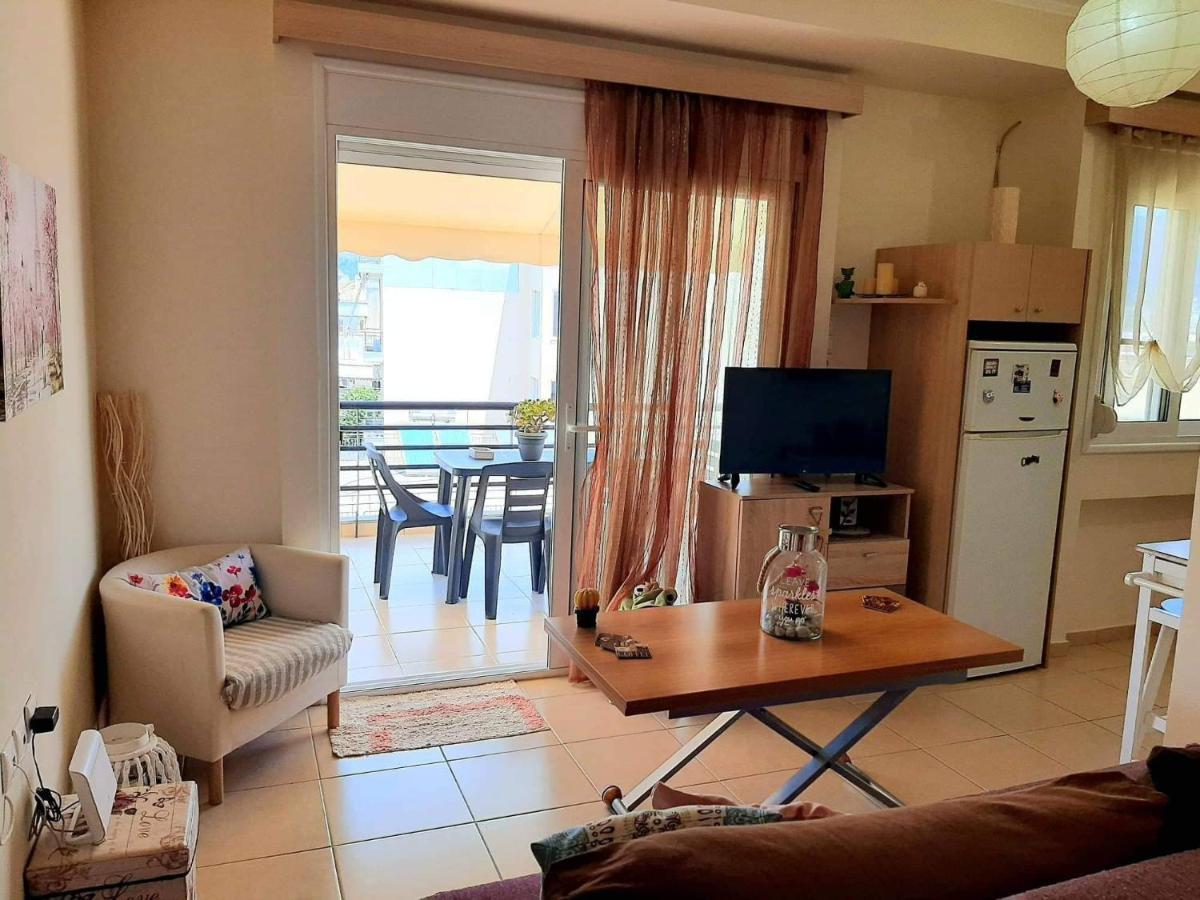 Central Square Appartment With Panoramic View Kalamata Eksteriør billede