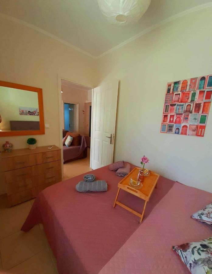Central Square Appartment With Panoramic View Kalamata Eksteriør billede